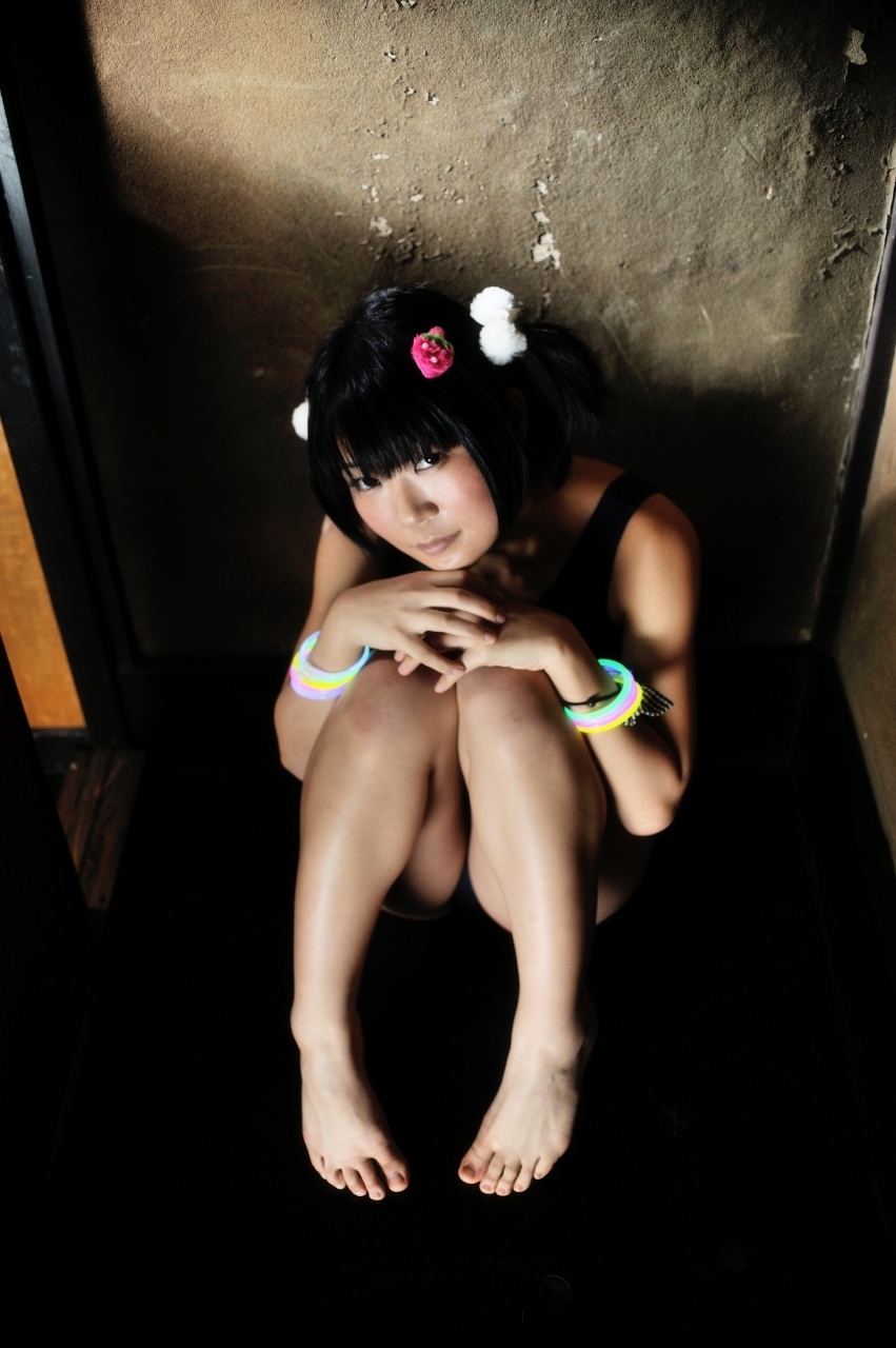 [Cosplay]  Hot Flute Student Pigtails & Perfect Ass 2